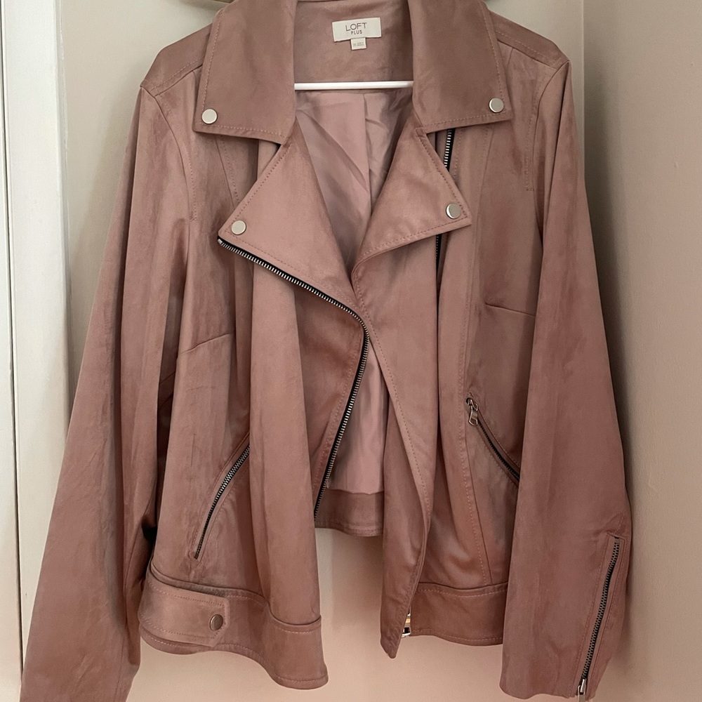 ✨ LOFT Plus Faux Suede Moto Jacket  ✨